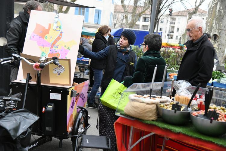 Lancement du Vélomusée au marché du Point-du-Jour ©muriel chaulet