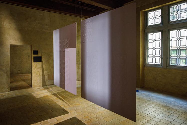 Vue de l'exposition "Loges, jardin, riviere"