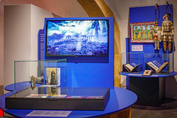 Vue de l'exposition Merveilleux Moyen Âge