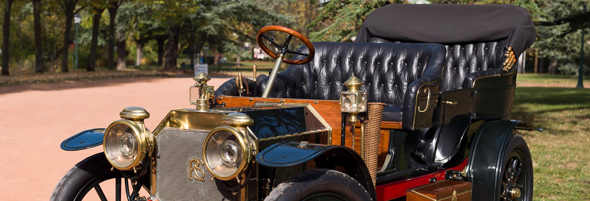 Voiture collection musée de l’Automobile Henri Malartre