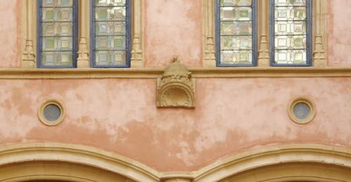 Détail de la façade de la Grande Cour de Gadagne - © Gilles Aymard, 2009