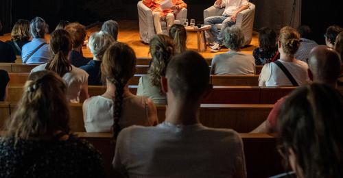 Vu de l'auditorium de Gadagne avec du public