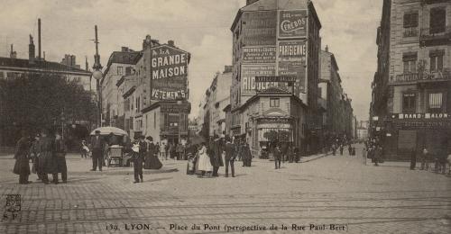 Place du Pont, carte postale, éditions S. Farge, fin du 19e siècle