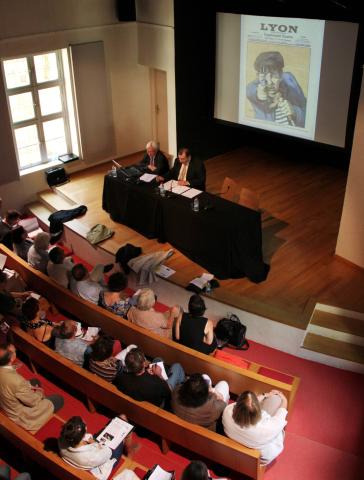 Conférence à l'auditorium de Gadagne - © Gadagne, 2012