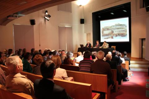 Conférence à l'auditorium de Gadagne © Gadagne, 2012